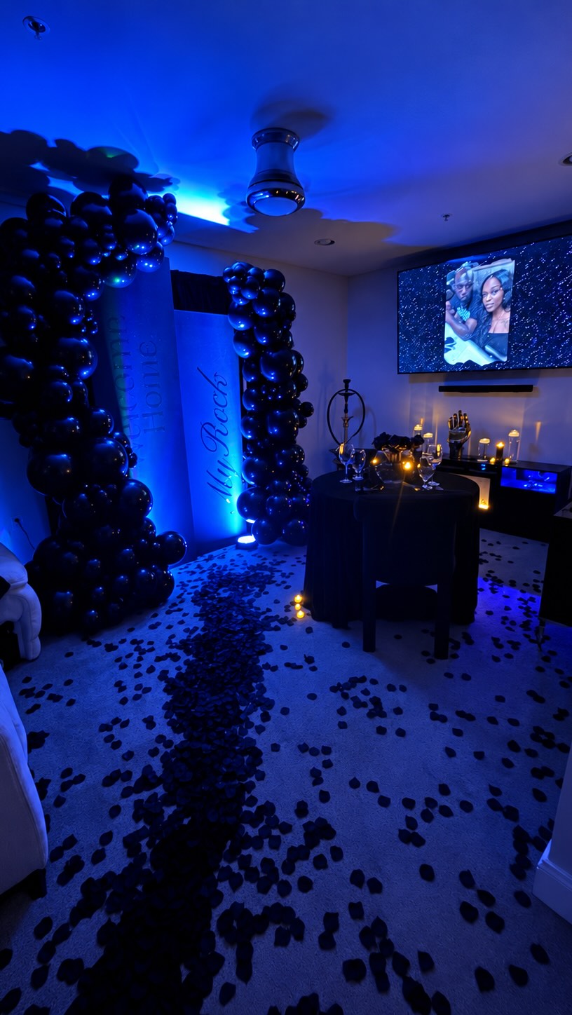 POV: Your husband comes home to THIS. 😍

My client wanted to give her husband a special welcome home, so we set the scene for an intimate dinner for two. Thank you again for trusting me @mykindofsmile83 

##WelcomeHome #IntimateDinner #RomanticSetup #DMVEventDecorator